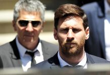 Messi từ thiên tài sân cỏ đến người chơi quyền lực