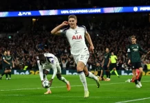 Micky van de Ven có bàn thắng để đời ở Champions League