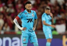 Neymar chơi mờ nhạt