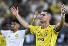 Ronaldo gây tranh cãi dữ dội