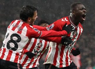 Sunderland bay cao sau màn lội ngược dòng ngoạn mục