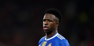 Vinicius nguy cơ bị Real thanh lý