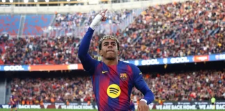 Yamal giúp Barca lên ngôi đầu