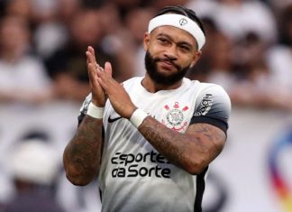 Depay có phát biểu chỉ trích lãnh đạo CLB