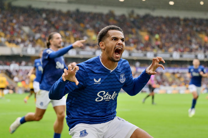 Iliman Ndiaye được Grealish đánh giá cao về kỹ thuật