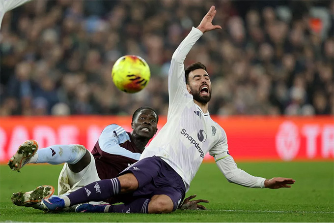 Anh vừa dính chấn thương gân kheo