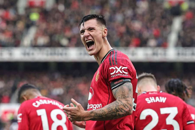 Sesko có cơ hội chứng tỏ khả năng khi Mbeumo vắng mặt