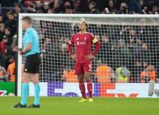 Van Dijk đang không làm tốt vai trò thủ lĩnh của Liverpool Van Dijk không phải mẫu đội trưởng mà Liverpool cần!