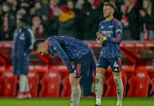 Arsenal phụ công MU thắng Man City