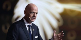 Chủ tịch FIFA có phát biểu mỉa mai CĐV Anh