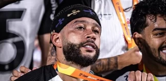 Depay muốn rời Brazil