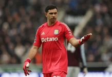 Martinez bị rao bán