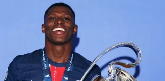 Mendes cùng đồng đội thâu tóm hàng loạt danh hiệu