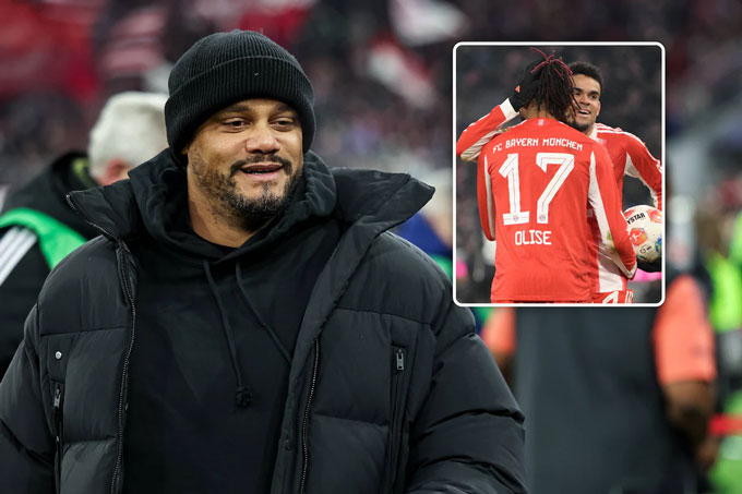 HLV Kompany hoàn toàn hài lòng với cặp cánh của Bayern