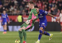 Stegen tỏa sáng ngay trận đầu rời Barca Ter Stegen vẫn thể hiện khả năng cầm bóng tốt của mình