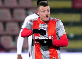 Vardy càng đá càng hay tại Cremonese Jamie Vardy chẳng khác nào rượu vang hảo hạng