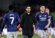 Arsenal “Bóng ma” năm cũ