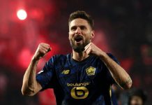 Olivier Giroud trở thành cầu thủ lớn tuổi nhất lập công ở vòng knock-out Europa League