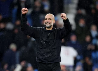 HLV Guardiola hạnh phúc sau chiến thắn