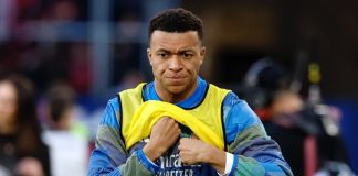 Chấn thương khiến Mbappe rơi vào thế khó