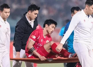 Văn Hậu chấn thương