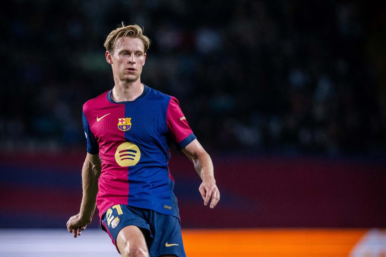 Barca có thể "mất trắng" De Jong