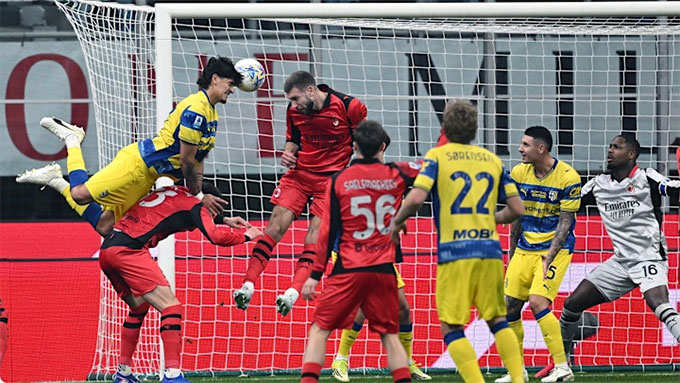 Troilo ghi bàn duy nhất ở tình huống gây nhiều tranh cãi