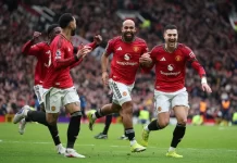 Bryan Mbeumo có chia sẻ về bài phạt góc của MU