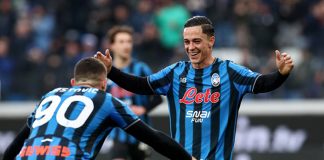 Người Ý ngày càng lép vế trên sân nhà Tuyển thủ Giacomo Raspadori trở lại Italia là trường hợp hiếm hoi