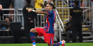 Hansi Flick thất vọng khi Raphinha vắng mặt Raphinha đang bị chấn thương