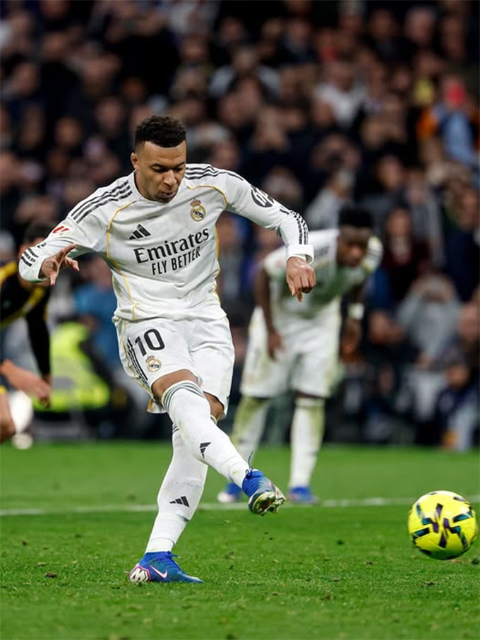 Mbappe sắp san bằng kỷ lục đá phạt đền trong 1 mùa giải của Ronaldo