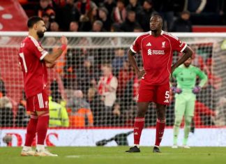 Tương lai của Slot vẫn được đảm bảo nhưng vẫn có nguy cơ bị sa thải cao Liverpool thua đau Man City ngay trên sân nhà