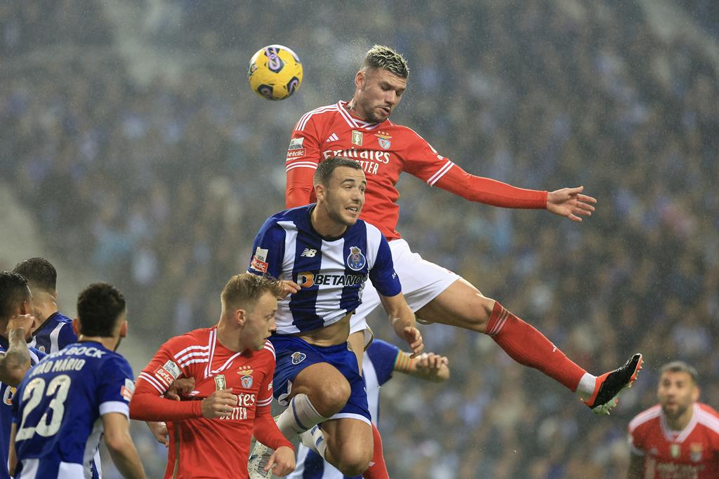 O que aconteceu a Benfica e Porto depois dos 5-0 de 1996 e 2010? -  Renascença