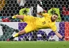 Donnarumma phá kỷ lục Maldini, Italy tiến sát World Cup