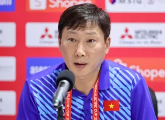 Thầy trò HLV Kim Sang-sik sẽ lên hạng 103 thế giới