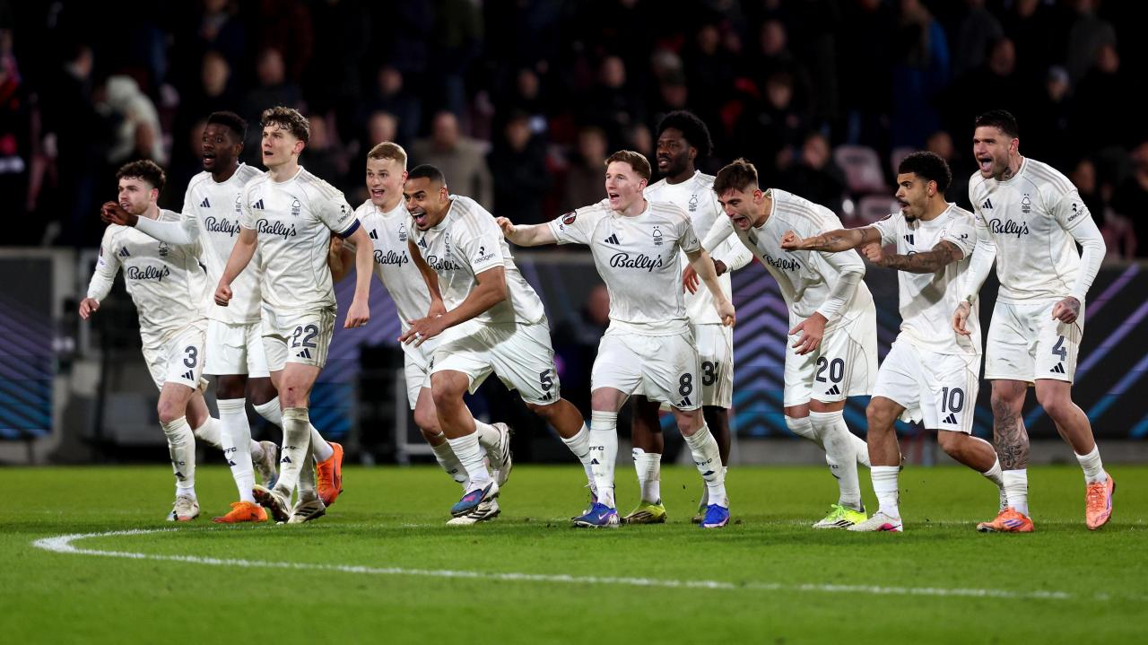 Famous night for Nottingham Forest in a season to otherwise forget - BBC Sport