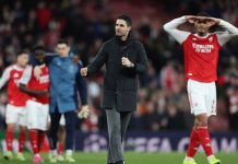 MU và Liverpool nên chia vui với Arsenal Vì sao MU và Liverpool nên chia vui với Arsenal?