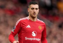 MU được khuyên giữ Diogo Dalot giữa kế hoạch tái thiết đội hình Dalot là cầu thủ có thâm niên tại MU