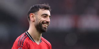 Bruno Fernandes ‘chưa hoàn ‘ giành danh hiệu Cầu thủ xuất sắc Bruno Fernandes 'chưa đủ tuổi' giành danh hiệu Cầu thủ xuất sắc nhất năm