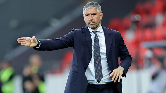 Kolarov sẽ thay Chivu chèo lái Inter đêm nay