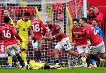 Jonny Evans nay là phúc tinh của MU Khi Bryan Mbeumo ghi bàn vào lưới Tottenham tháng trước, anh đã ca ngợi Evans vì đã nghĩ ra bài phối hợp đá phạt cho bàn thắng đó