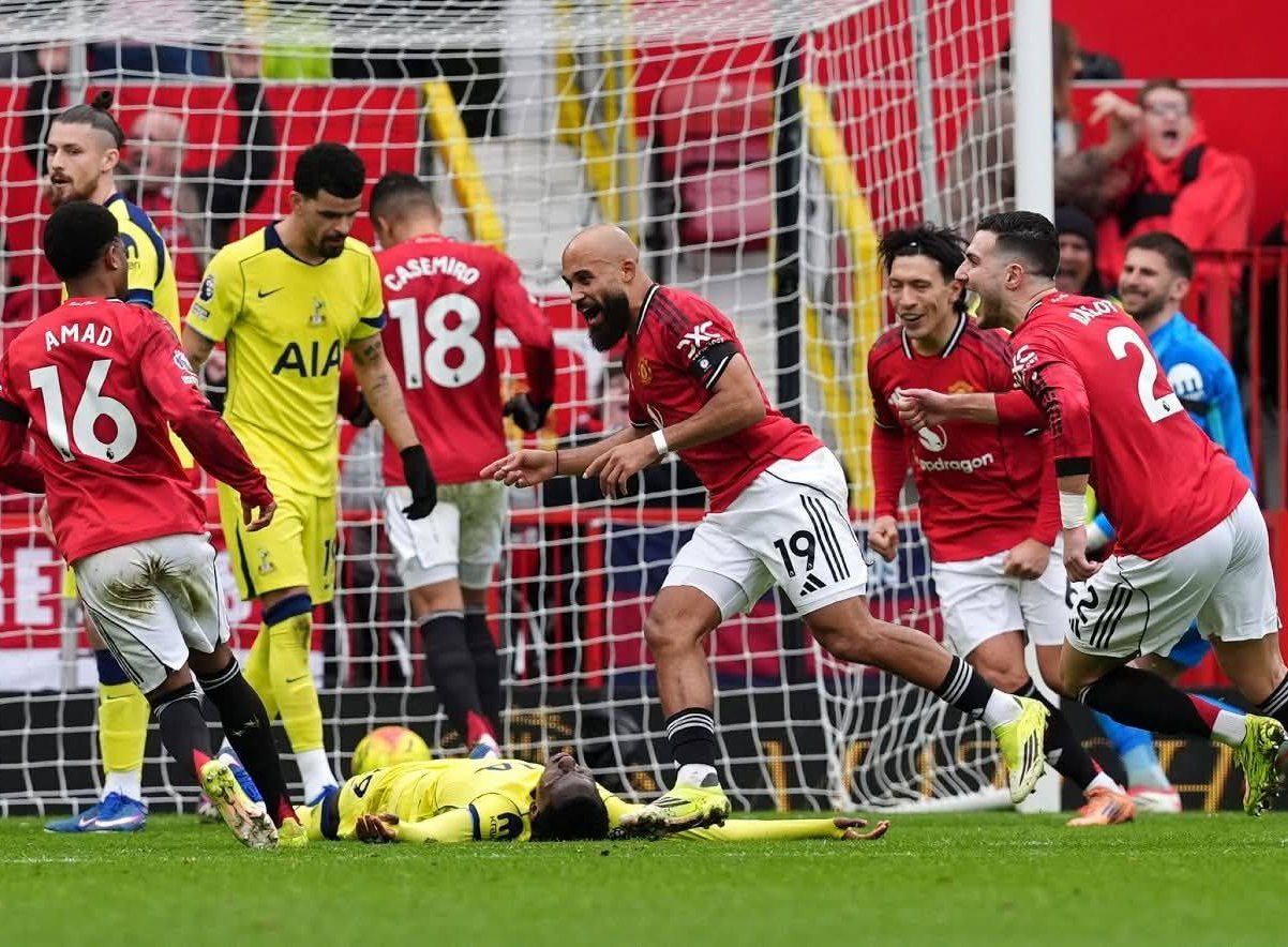 Khi Bryan Mbeumo ghi bàn vào lưới Tottenham tháng trước, anh đã ca ngợi Evans vì đã nghĩ ra bài phối hợp đá phạt cho bàn thắng đó