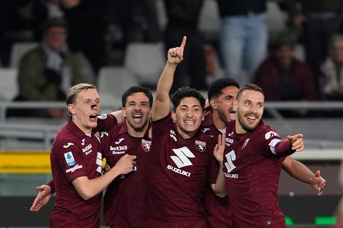 Torino hồi sinh mạnh mẽ, đè bẹp Parma trên sân nhà