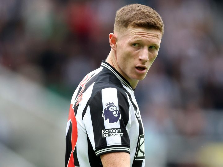 Elliot Anderson là mục tiêu hàng đầu của MU hè 2026