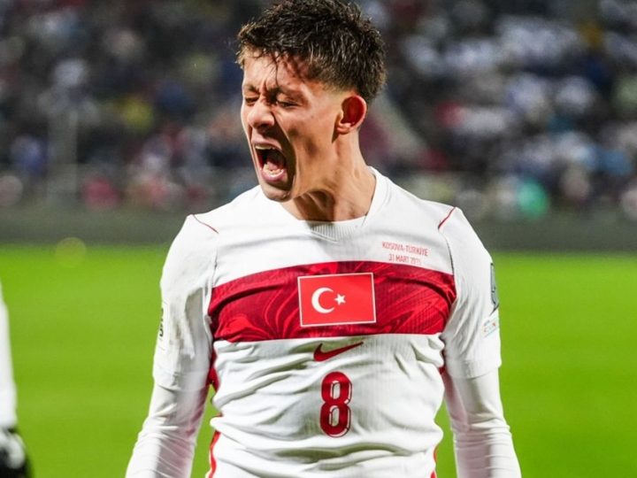 Thổ Nhĩ Kỳ trở lại World Cup Tấm vé lịch sử sau hơn hai thập kỷ chờ đợi