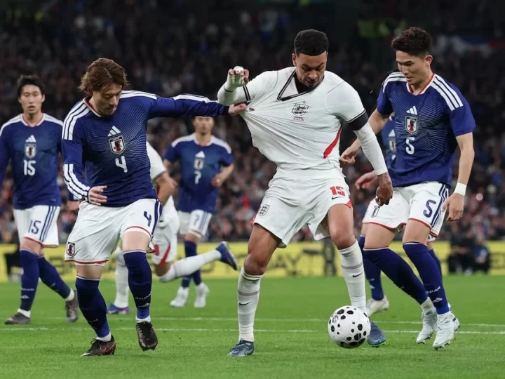 Nhật Bản gây địa chấn tại Wembley